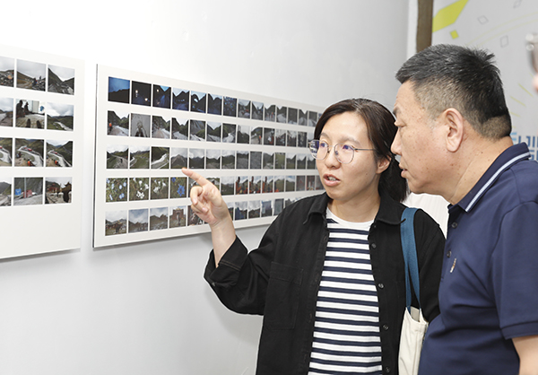 半岛官方体育且歌且行 且行且知——核心美术学院实行艺术与科手艺术学院实习教学成就亮相2023北京邦际打算周(图5)